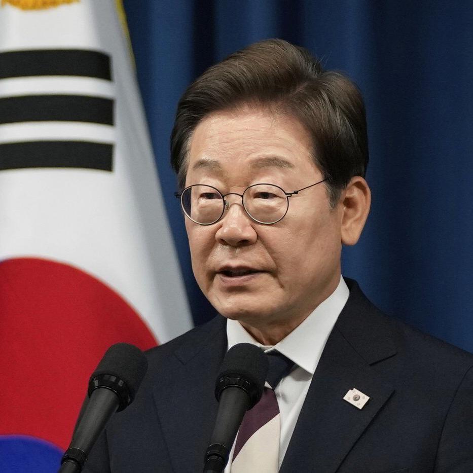 New South Korean President Lee faces crucial challenges at home and abroad